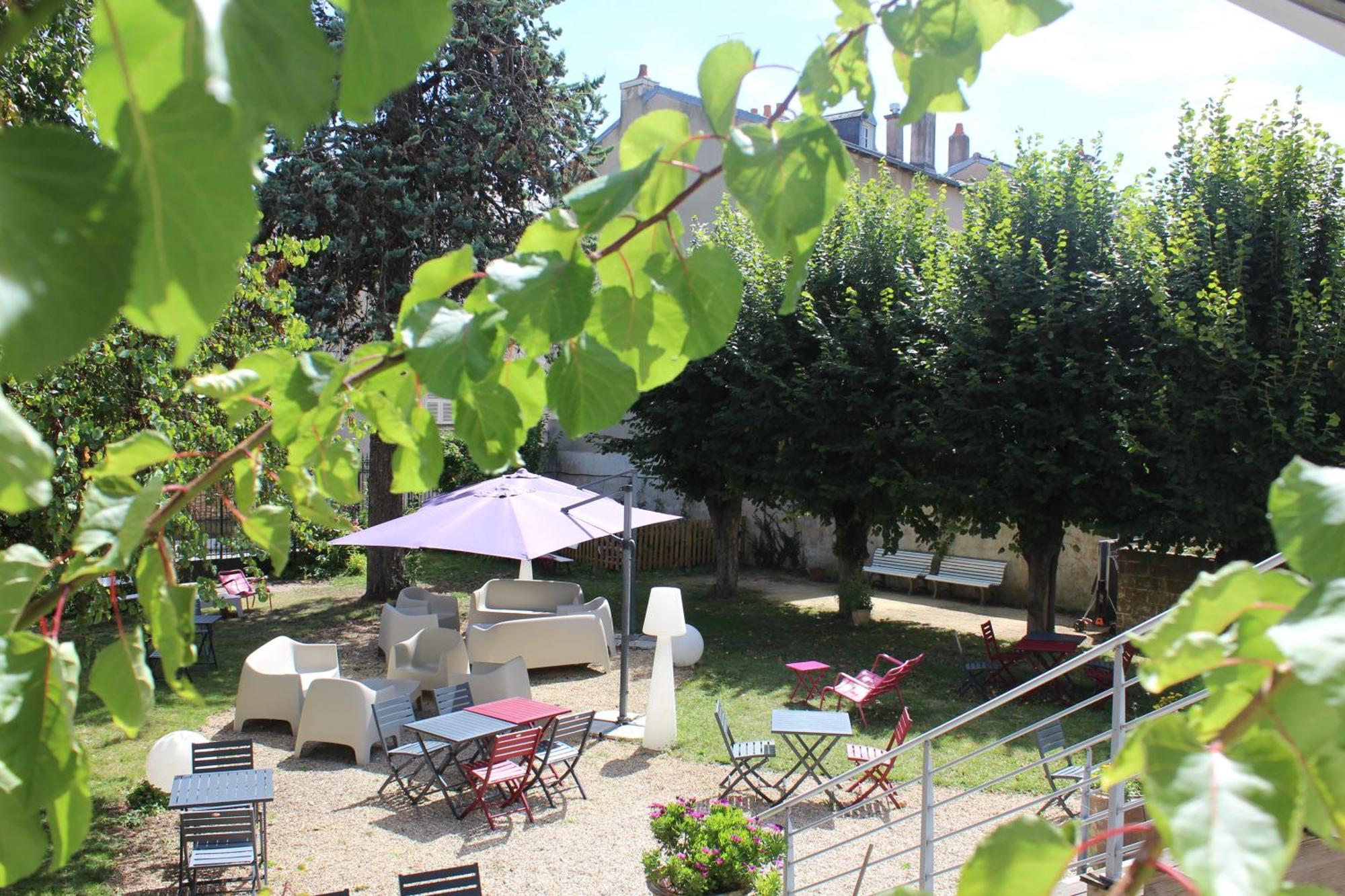 Logis Hotel De L'Europe Puvatya Dış mekan fotoğraf