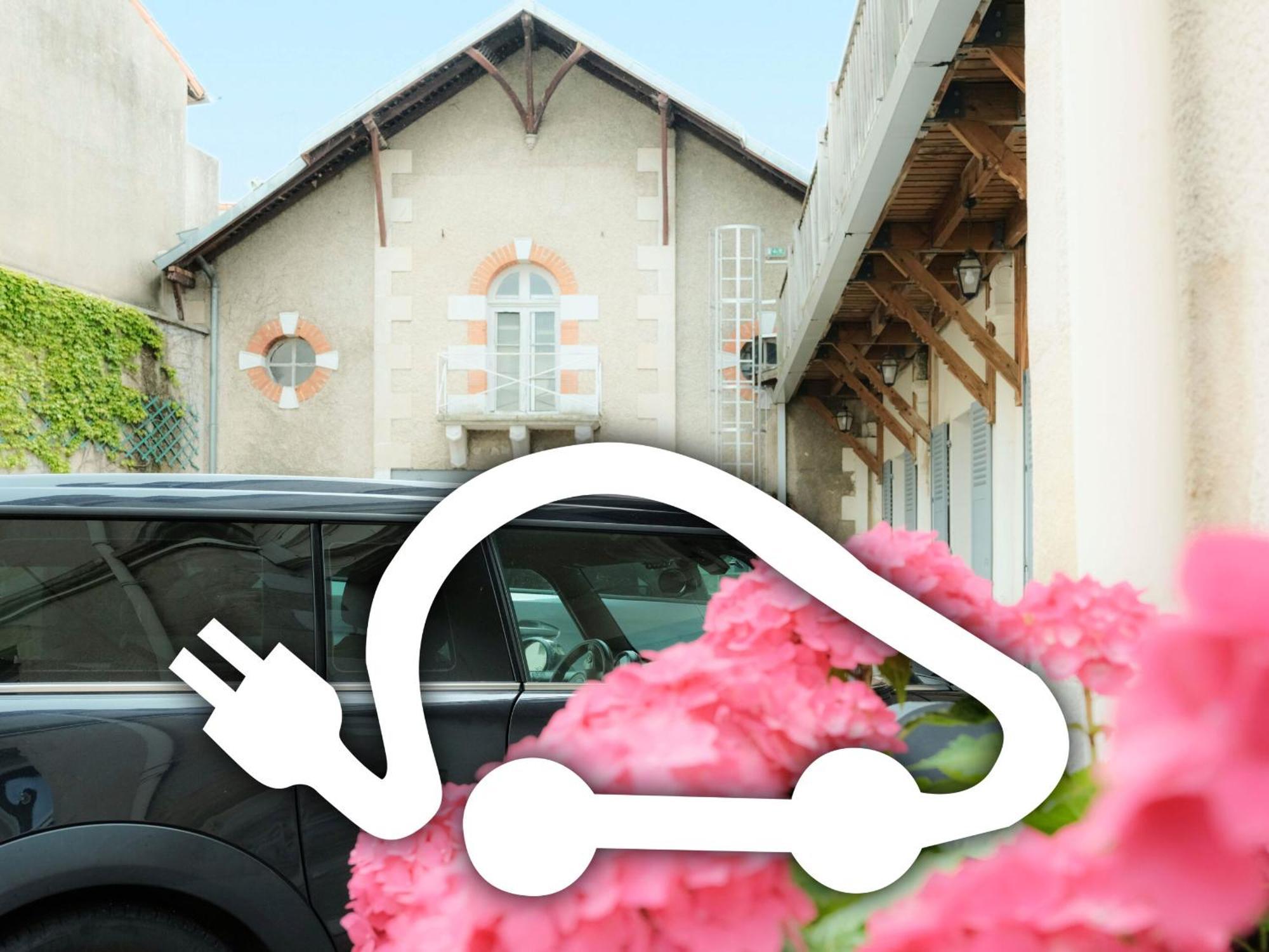 Logis Hotel De L'Europe Puvatya Dış mekan fotoğraf
