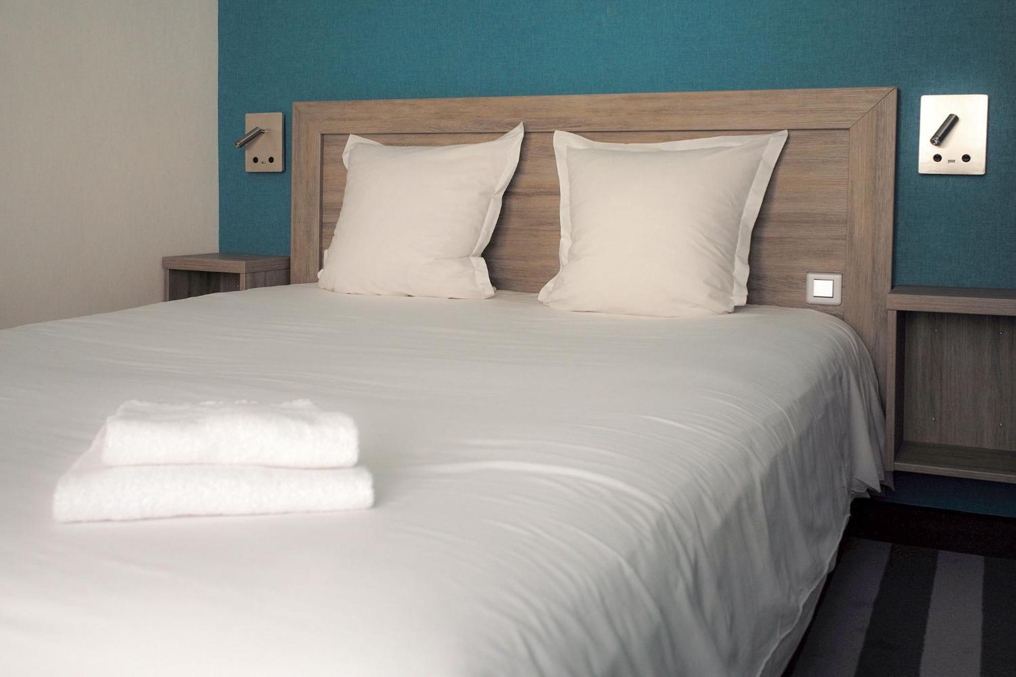 Logis Hotel De L'Europe Puvatya Oda fotoğraf