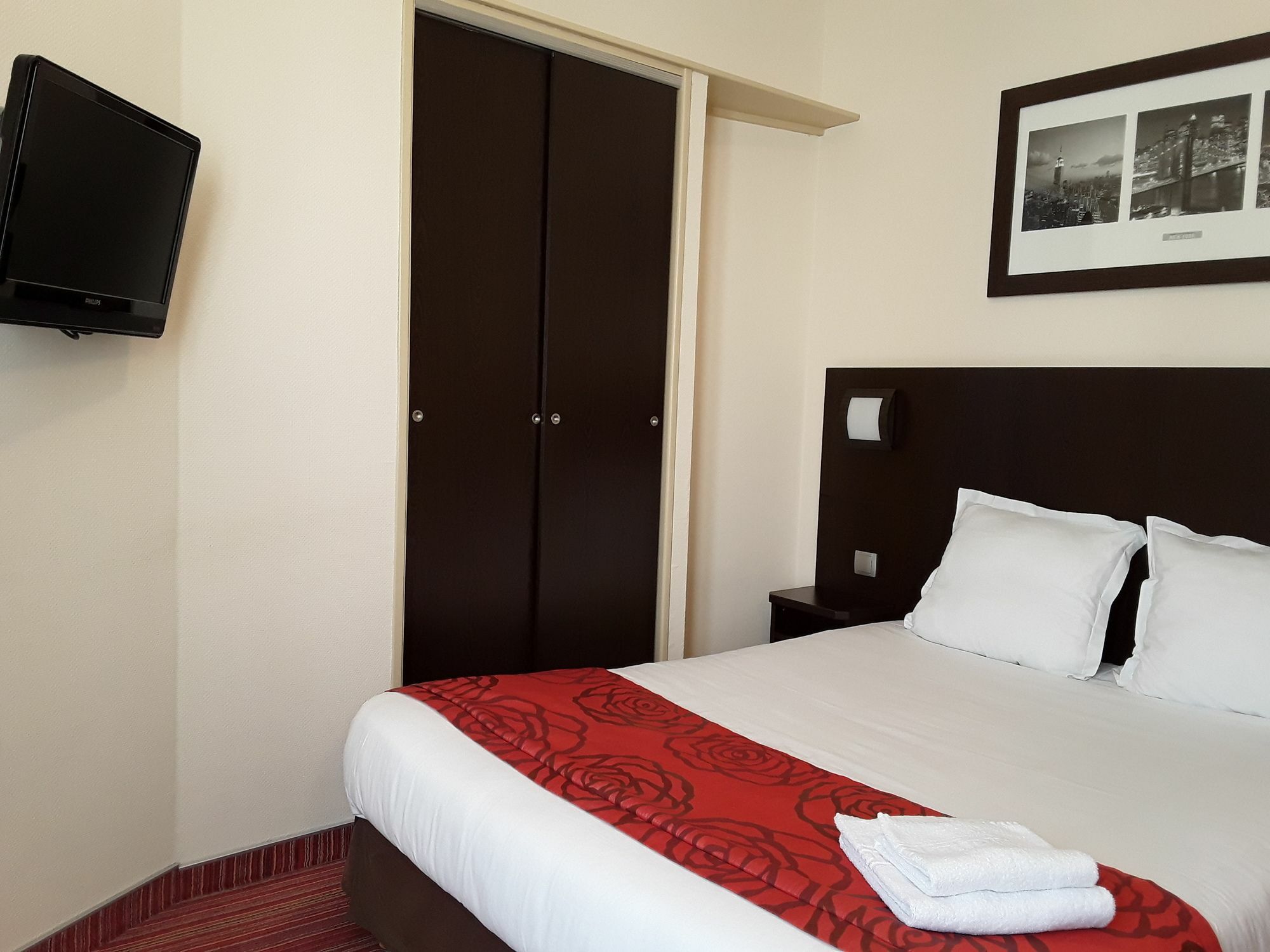 Logis Hotel De L'Europe Puvatya Dış mekan fotoğraf