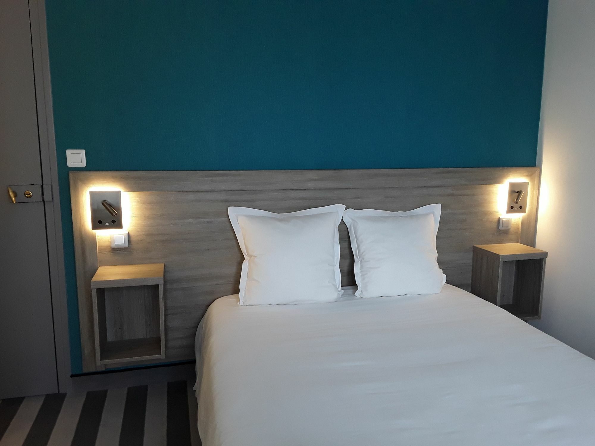 Logis Hotel De L'Europe Puvatya Dış mekan fotoğraf
